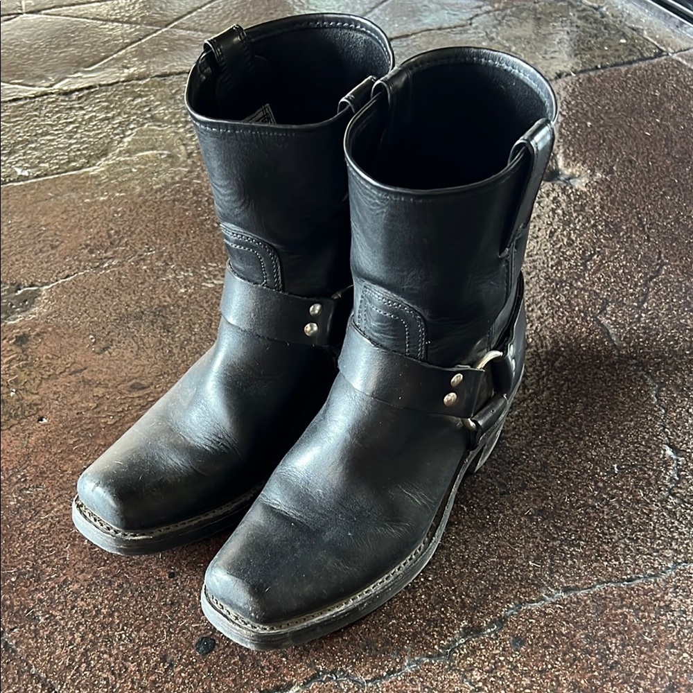 Frye Harness Short Moto boot 8.5